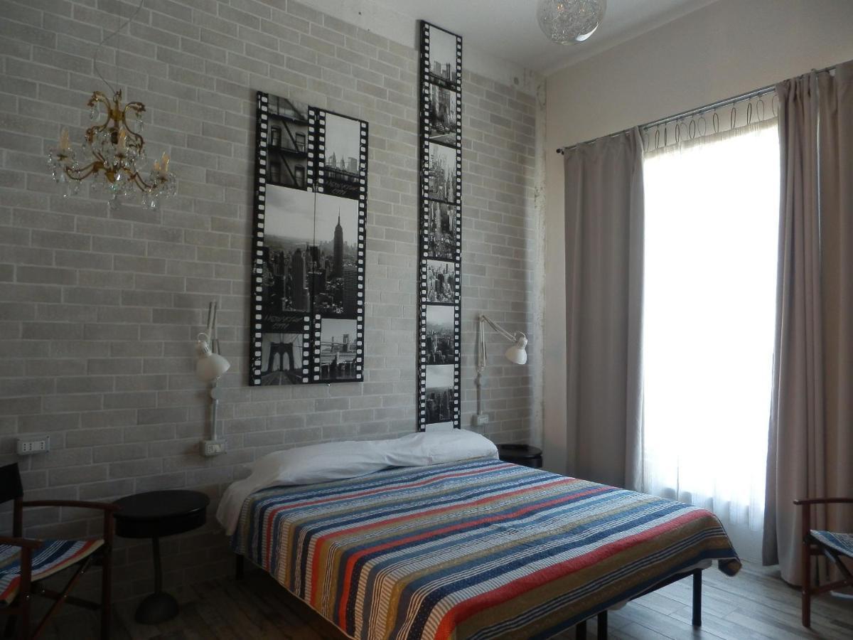 Bed and Breakfast Bb Sharingloft Sirmione Exterior foto